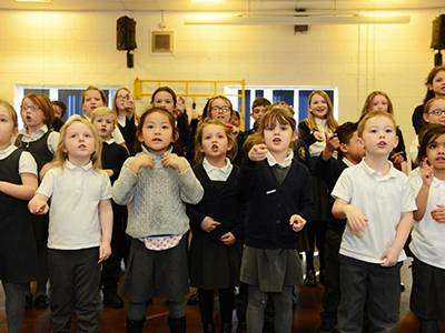 على مدار الساعة